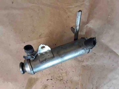 Radiatore OPEL VECTRA C GTS AGR 55203716 1.90 Diesel 110kw 2005 25492803 - Immagine 1 di 3