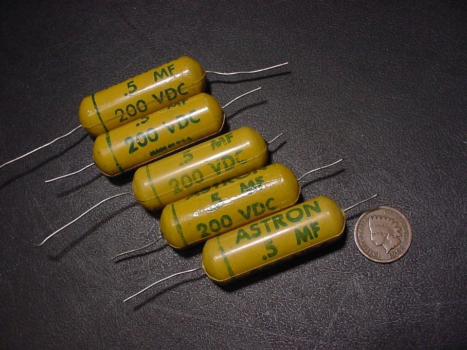 LOTE DE 5 CONDENSADORES ASTRON CLASIFICADO .5uF 200VDC (buen probado) Foto 1 de 1