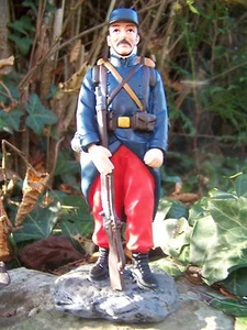 RE0216 FIGURINE SOLDAT POILU 1918 FANTASSIN PREMIERE GUERRE MONDIALE 2 SUR 4 - Imagen 1 de 3
