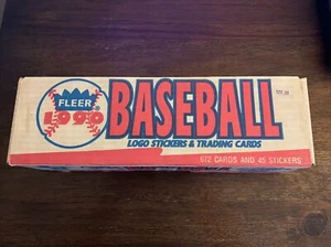 1990 JUEGO COMPLETO DE BÉISBOL FLEER SELLADO DE FÁBRICA 672 TARJETAS 45 PEGATINAS - Imagen 1 de 5