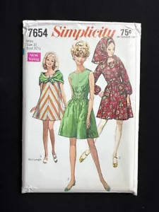 Simplicity 7654 Misses Dress, Scarf & Belt Vintage 1968 Pattern size 10 Uncut - Picture 1 of 2