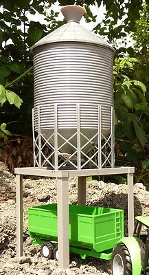 VERTRIEB DURCH 1-2-3-SHOP Spielzeug Bauernhof XL SILO mit FUNKTION Höhe 44cm "für Spur 1 geeignet" 05803