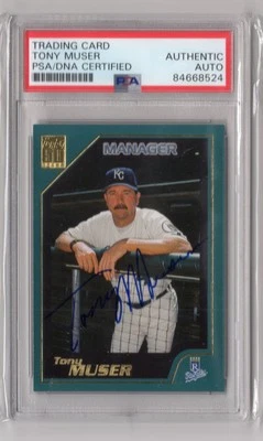Tony Muser Signed 2000 Topps #333 PSA Authenticated Auto  - Image 1 of 2