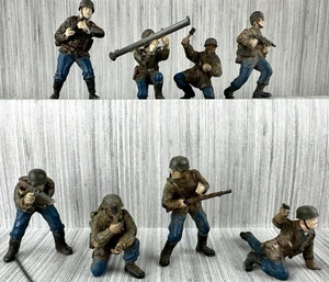 Vintage Deutsche Fallschirmjäger Figuren Resin WWII 8 Soldaten - Bild 1 von 9