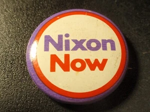 "Bouton épingle métallique campagne Nixon Now Vintage President Richard Nixon 1972 1,25" - Photo 1/4