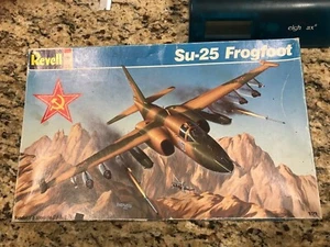 Revell SU-25 FROGFOOT 1/72 Soviet Attack Aircraft Model Kit #4071 - Picture 1 of 6