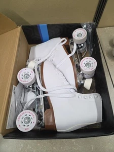 New Deluxe Rink Classic Chicago Roller Skates Women Size 9 Premium White CRS800 - Picture 1 of 6