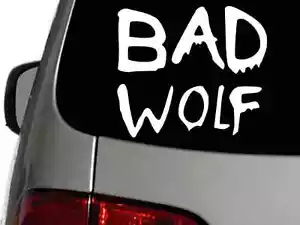 Adesivo da parete Doctor Who Bad Wolf Vinile Decalcomania Auto Camion SCEGLI LA TAGLIA COLORE - Foto 1 di 1