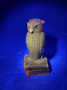 VTG 1970s Amber UV Glowing “Wise Ole Owl” Figurine by Degenhart No Chips - Picture 1 of 11