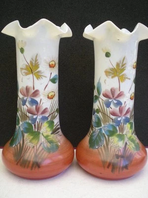 2 ANCIENS ET MAGNIFIQUES GRANDS VASES  VERRE OPALINE DECOR PEINT FIN XIXeme - Photo 1/4