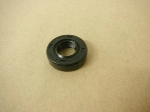 12X25X7 CHO DOUBLE LIP SEAL WITH SPRING - Picture 1 of 2