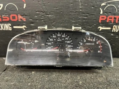 94-97 NISSAN PICKUP VELOCÍMETRO INSTRUMENTO TABLERO CALIBRE CUADRO 153.710 MILLAS Foto 1 de 4