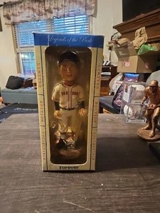 Cooperstown Collection Legends Of The Park Baseball Ted Williams Bobblehead NIB - Picture 1 of 6
