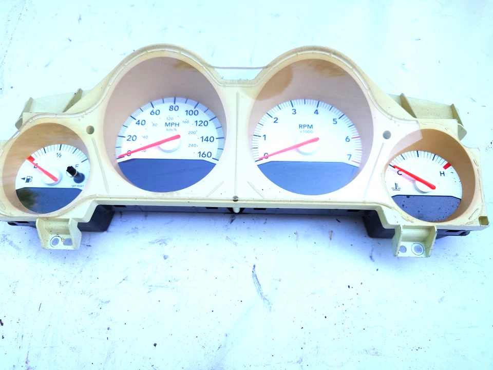 05 Velocímetro Dodge Magnum 04602359AI Foto 1 de 1