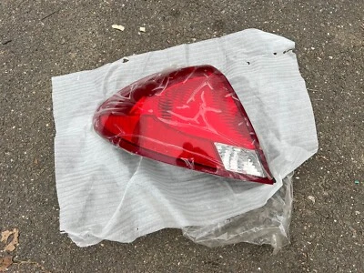 Ford Tail Light Left Driver Side New  YF1X-13b505-A Ford Taurus - Image 1 of 4