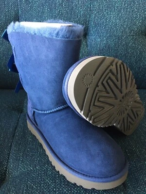 UGG Bailey Bow II in Dark Denim Women’s 5 - Imagem 1 de 4