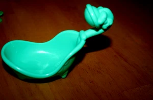 Disney Mini Minnie Mouse Badewanne in grüner Farbe - ohne Puppen - gebrauchter Zustand - Bild 1 von 5