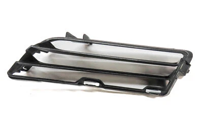 12-16 BMW 640i 650i (F06 F12) FRONT RIGHT PASSENGER LOWER BUMPER GRILLE TRIM - Image 1 of 4