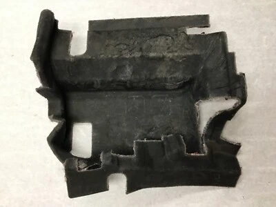 Almohadilla amortiguadora asiento trasero conductor izquierdo Maserati GranTurismo M145 81573100 Foto 1 de 4