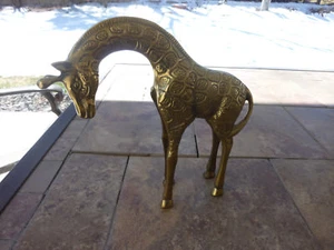 Vintage Brass Giraffe Statue Leonard Silver Manufacturing  (8 3/4 INCHES) - Picture 1 of 2