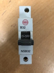Wylex NSB32 B32 32A MCB 32 Amp Circuit Breaker Fuse Socket NSB 32 Cooker Single - Picture 1 of 5