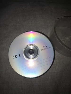 12 No. CD-R, 1-52x, 80mins/700MB - Image 1 of 2