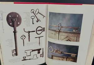 Des Clefs et des Hommes French Edition Antique KEYS & MEN by Feldman Signed HC - Picture 1 of 6