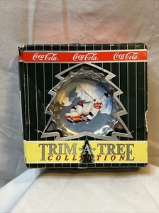 Vintage 1999 Coca Cola Trim A Tree Collection Ornament Bottle Cap - Polar Bear - Picture 1 of 8