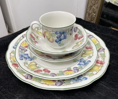 Juego de 5 piezas Villeroy And Boch Melina Hecho en Alemania TOTALMENTE NUEVO Nunca usado Foto 1 de 4