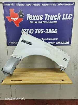 Guardabarros delantero derecho del lado del pasajero Ford Super Duty 1999-2007 F250 F350 F450 F550 Exc Foto 1 de 4
