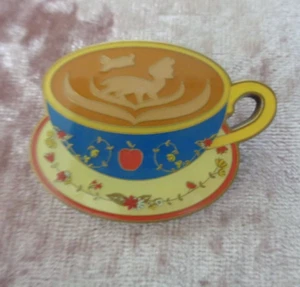 Loungefly/Disney - Princesa Latte Art - Blancanieves - Pin Caja Misteriosa - Imagen 1 de 1