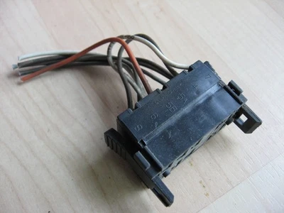 Conector Peterbilt con cableado para interruptor de parada de arranque de regeneración DPF #M260JU Foto 1 de 4