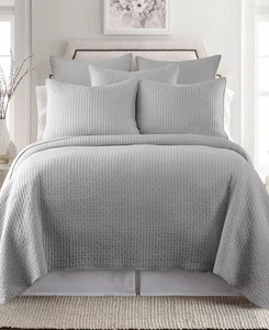 LEVTEX HOME CROSS STITCH LIGHT GRAY 2 PIECE QUILT SET TWIN - Picture 1 of 3