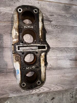 2002 Yamaha YZF R6 R6R FABRICANTE DE EQUIPAMENTO ORIGINAL traseiro direito pé apoio apoio cabide - Imagem 1 de 4