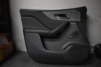 Jaguar F Pace 2017 puerta interior delantera izquierda fabricante de equipos originales Foto 1 de 4