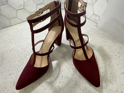 Adrienne Vittadini Gamuza Nocera Jaula Tacones Talla 8 Vino NUEVO Tacón Apilado Cremallera NUEVO Foto 1 de 4