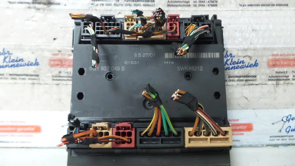 CENTRALINA VARIE Skoda Fabia (6Y5) Combi 5-drs 1.4i (AQW) 2001 6Q1937049B - Immagine 1 di 1