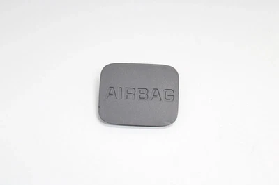 Chevrolet Silverado 1500 2019-2022 lado derecho e izquierdo pilar tapa orificio moldura OEM Foto 1 de 4