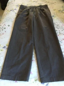 Dockers 33 x 32 Straight leg pleated front pants - Picture 1 of 7