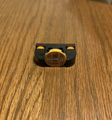 LEGO Ninjago X-1 Ninja Cargador 71737 10 Aniversario Soporte Para Golden Cole Foto 1 de 2