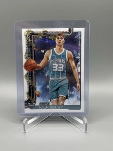 2025 Topps Holiday Liam McNeeley RC #H189 Charlotte Hornets - Picture 1 of 2