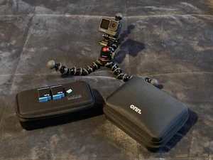 GoPro hero 10 black, Two Batteries, 128gb Sd Gorilla Pod & Accessories Box - Picture 1 of 12
