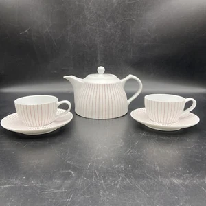 Tea Branch Fine Porcelain ‘’once In A Blue Moon’’ Teapot With 2 Cups And Saucers - Picture 1 of 16