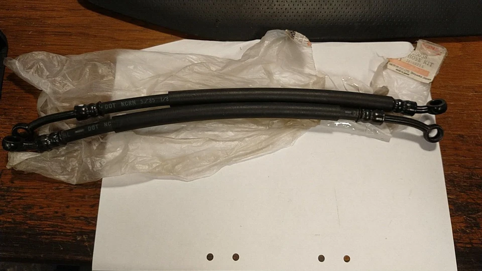 MANGUERA LÍNEA FRENO TRASERO YAMAHA FJ1100 FJ1200 1984 - 85 NOS OEM 90891-20038 Foto 1 de 1