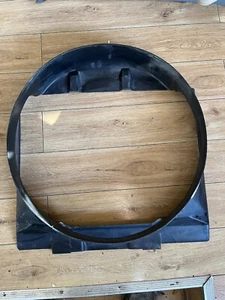 HOLDEN COMMODORE VB VC VH VK  RADIATOR FAN SHROUD 8 CYL 253 308 7  BLADE FAN - Picture 1 of 7