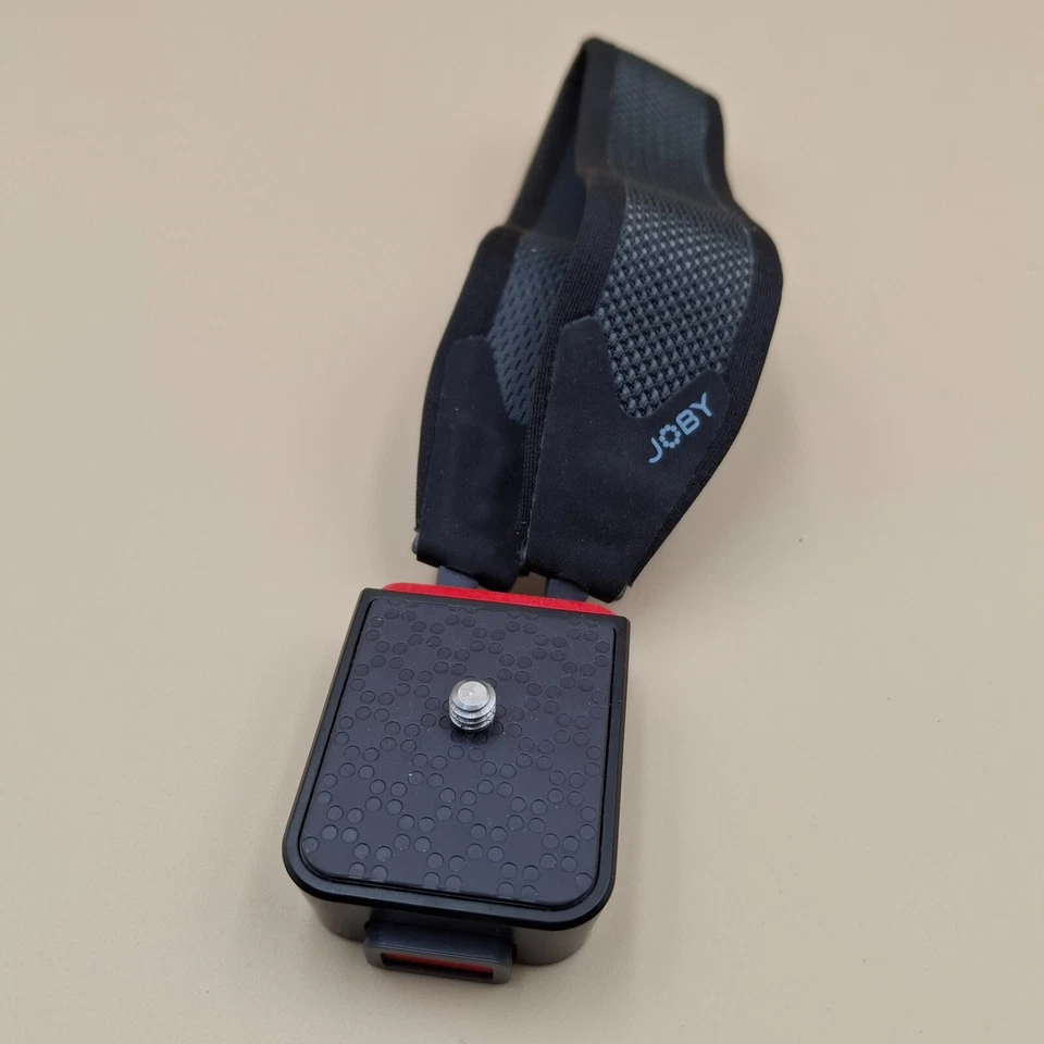 Correa de cámara de 3 vías JOBY multiuso muñeca/cuello u hombro *En muy buena condición*. (refB) Foto 1 de 4