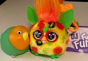 Hasbro DJ FURBY FURBLETS Pepp-Oh-Roni & Yawamochi Little Bird Figures W/Manual - Picture 1 of 11