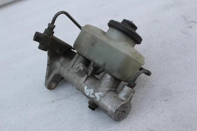 1992 TOYOTA CELICA BRAKE MASTER CYLINDER WITH RESERVOIR (NON-ABS) - Image 1 of 4