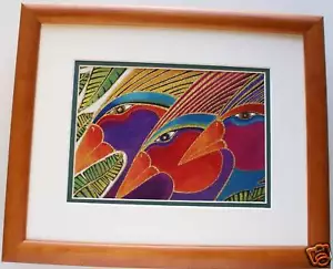 Stampa artistica fauna selvatica opaca incorniciata uccellini dalla foresta arcobaleno di Laurel Burch - Foto 1 di 1
