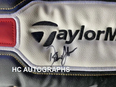   DUSTIN JOHNSON НАДПИСЬ TAYLOR СДЕЛАНО КРЫШКА ГОЛОВЫ - МАСТЕРА, США ОТКРЫТЫЙ ЧЕМПИОН - СЕРТИФИКАТ ПОДЛИННОСТИ - Изображение 1 из 4